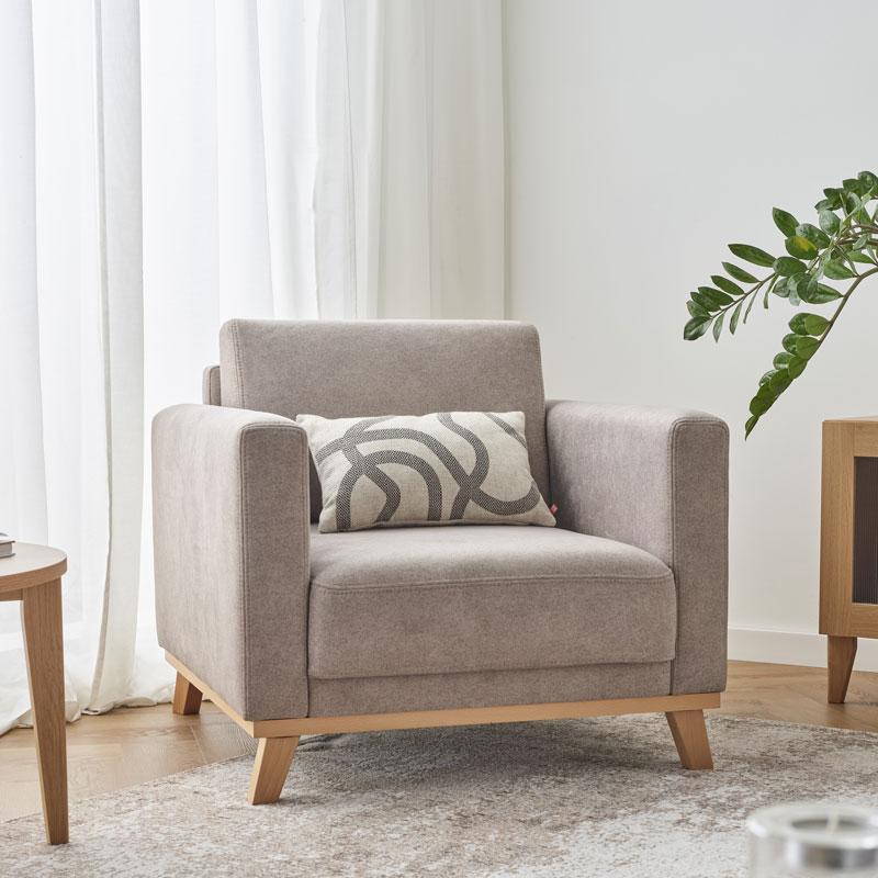 Repose armchair arrangement