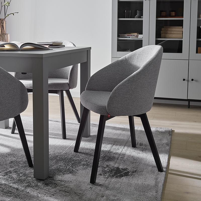 Chaise Onest Arrangement