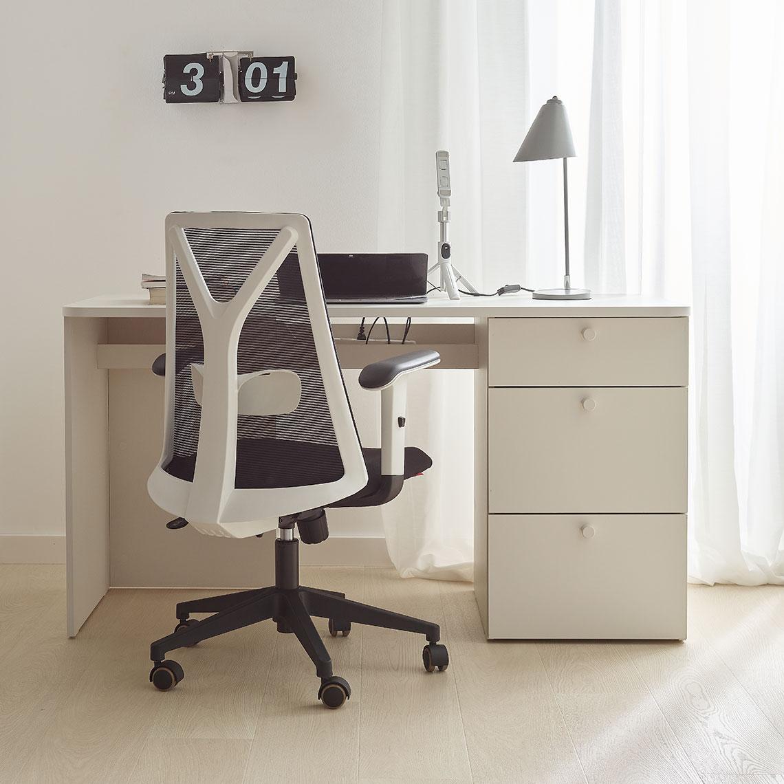 Bureau 140 droite Reli Arrangement