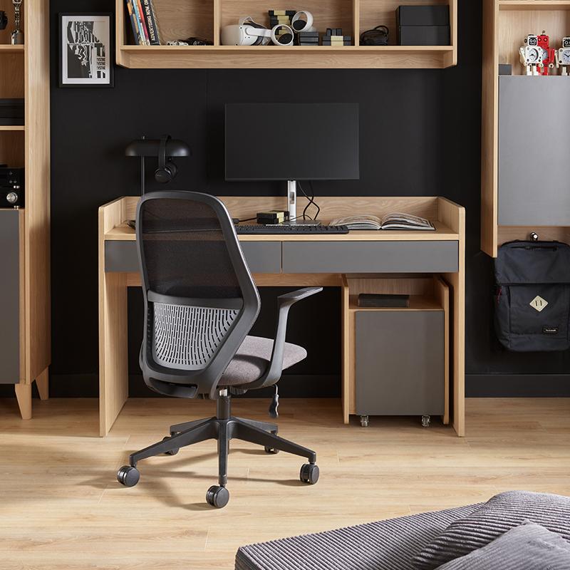 Bureau 140 Muve Arrangement