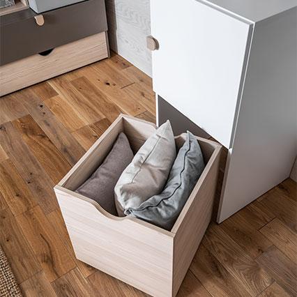 Kommode mit Türen und Rollcontainer Stige Projekt