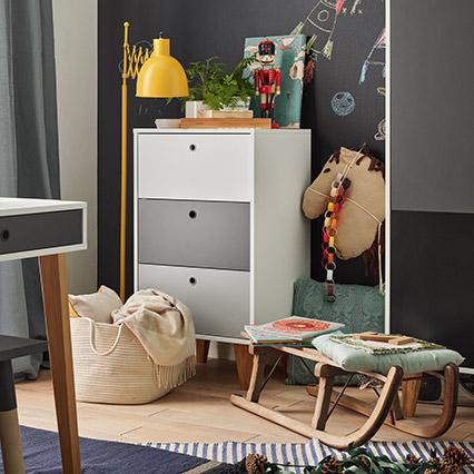 Kommode mit Schubladen Concept Projekt