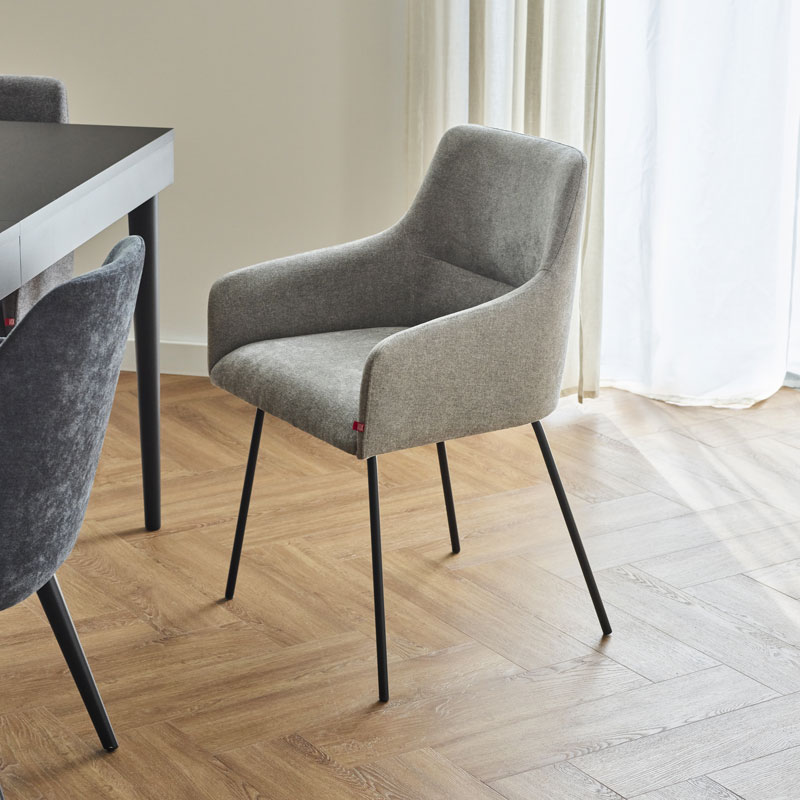 Chaise Archi Arrangement