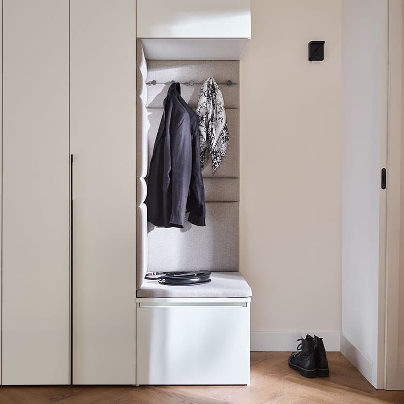 Hallway furniture set with shoe cabinet and seat 240 Stor arrangement