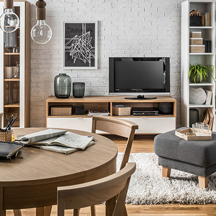 TV unit 120 Simple arrangement
