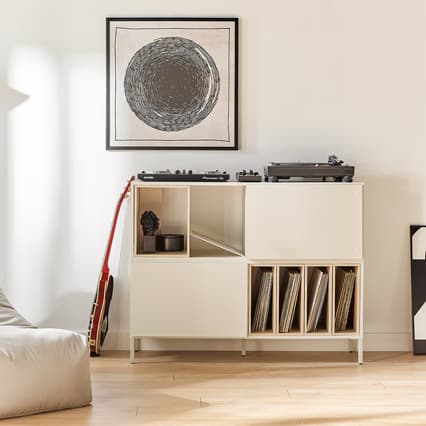 Sideboard Into arrangement