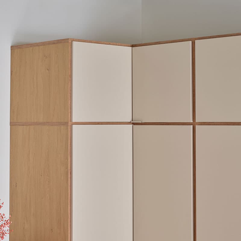 Top unit for corner wardrobe Simple arrangement